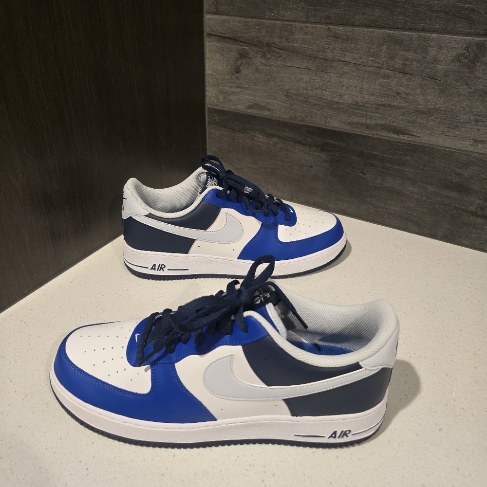 Nike Air Force 1